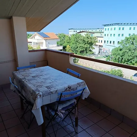 Honey House Apartment *